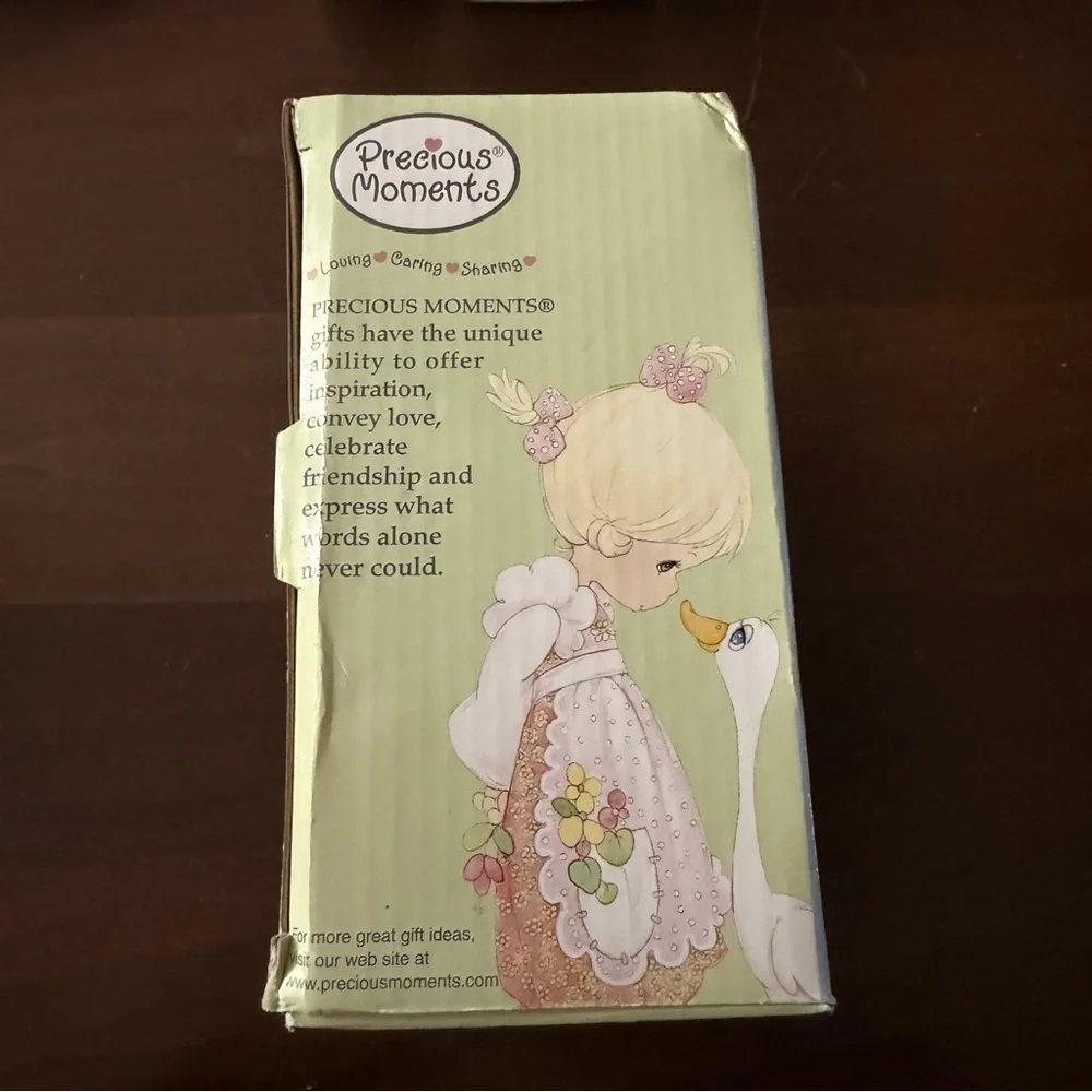Precious Moments charming nativity